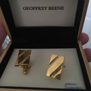 Geoffrey Beene Mens cuff links